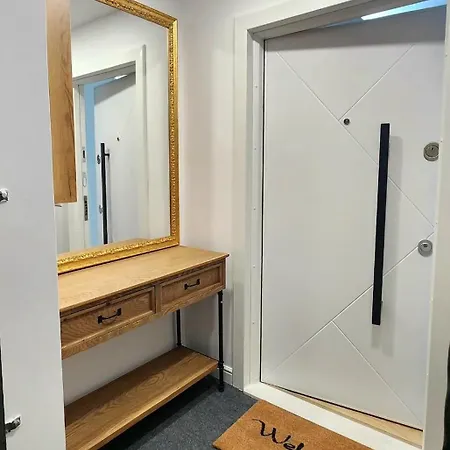 Alcatraz Apartment